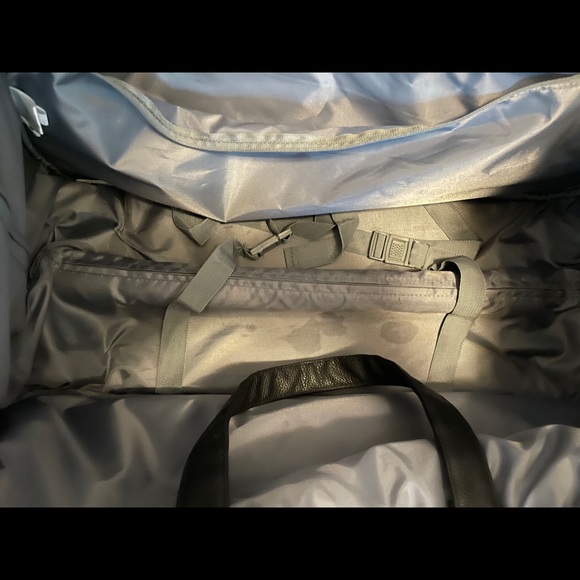 Thirty-One Suitcase- Hostess Exclusive Item! - Picture 6 of 6